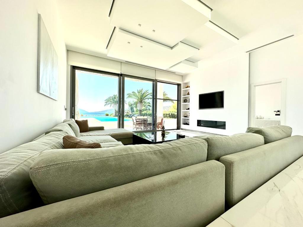 Leblanc Luxurious Beachfront Villa, Gcollectiongr Ermioni Dış mekan fotoğraf