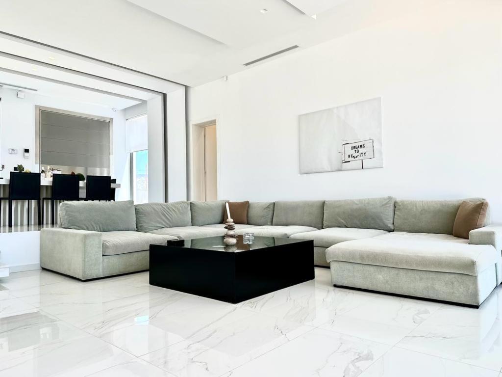 Leblanc Luxurious Beachfront Villa, Gcollectiongr Ermioni Dış mekan fotoğraf